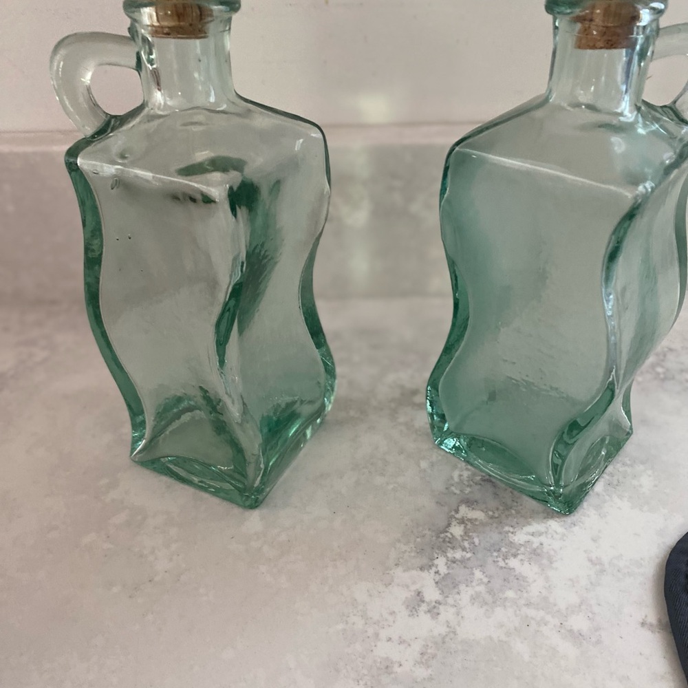 Wavy interlocking glass bottles - Picture 8 of 8